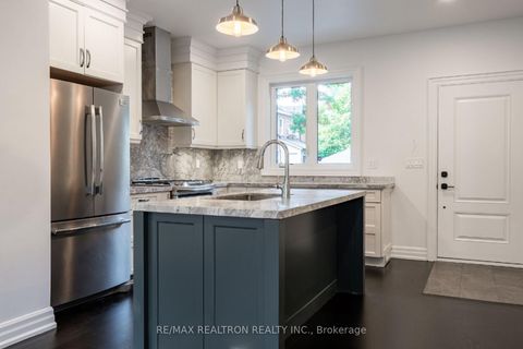 Photo 2 at 7 Louise Avenue, Cedarvale, Toronto