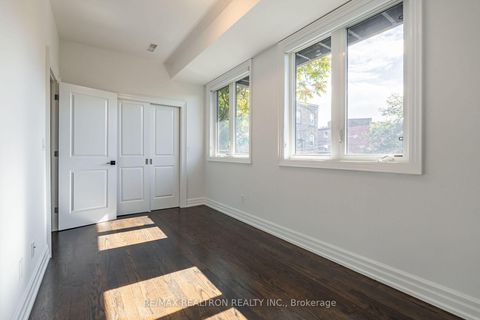 Photo 11 at 7 Louise Avenue, Cedarvale, Toronto