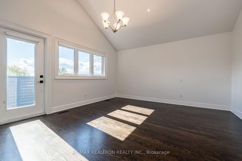 Photo 14 at 7 Louise Avenue, Cedarvale, Toronto