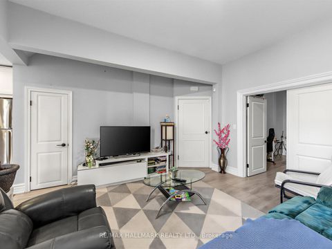 Photo 2 at 141 Palmerston Avenue, Little Italy, Toronto