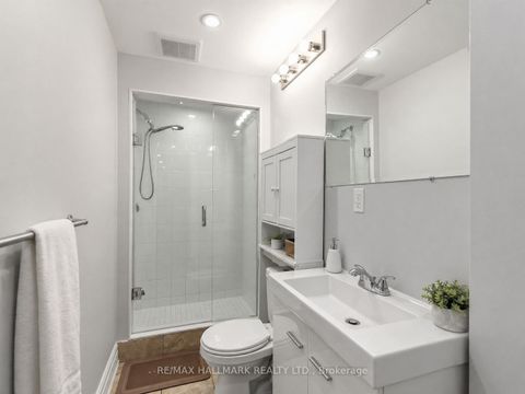 Photo 7 at 141 Palmerston Avenue, Little Italy, Toronto