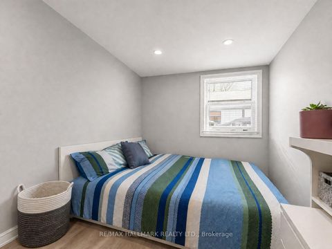 Photo 8 at 141 Palmerston Avenue, Little Italy, Toronto