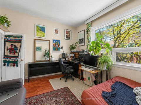 Photo 12 at 141 Palmerston Avenue, Little Italy, Toronto