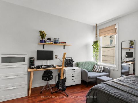 Photo 14 at 141 Palmerston Avenue, Little Italy, Toronto
