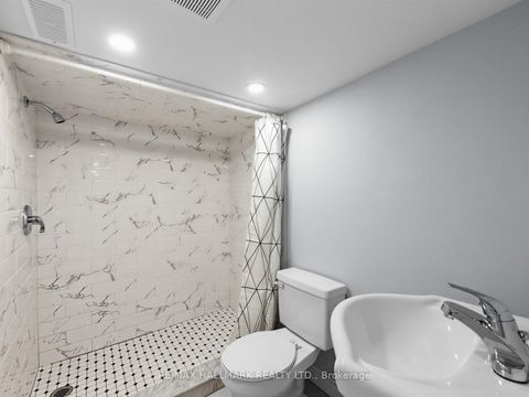 Photo 23 at 141 Palmerston Avenue, Little Italy, Toronto