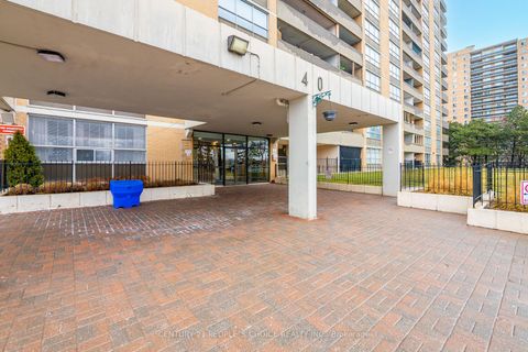 Photo 4 at 910 - 40 Panorama Court, Jamestown, Toronto
