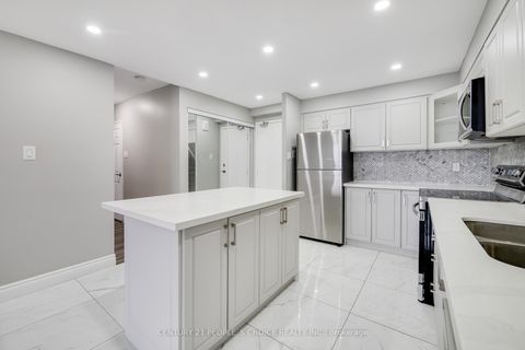 Photo 16 at 910 - 40 Panorama Court, Jamestown, Toronto