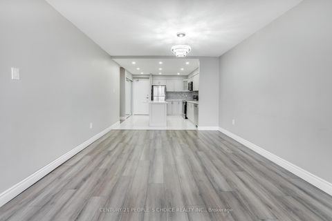 Photo 24 at 910 - 40 Panorama Court, Jamestown, Toronto