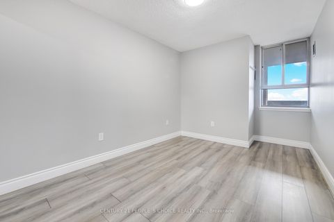Photo 30 at 910 - 40 Panorama Court, Jamestown, Toronto