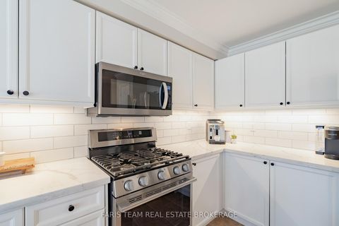 Photo 8 at 43 Maple Crown Terrace, Shore, Barrie