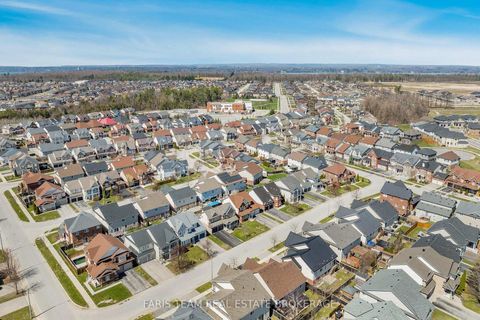 Photo 43 at 43 Maple Crown Terrace, Shore, Barrie