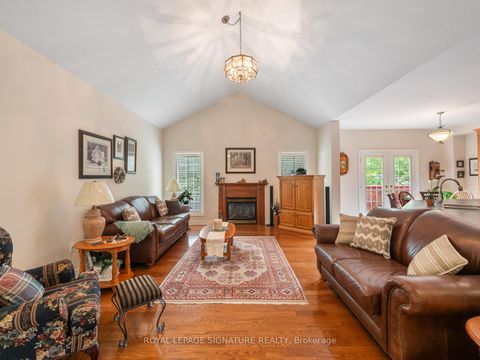Photo 6 at 85 Ferncroft Drive, Historic Lakeshore Communities, Georgina