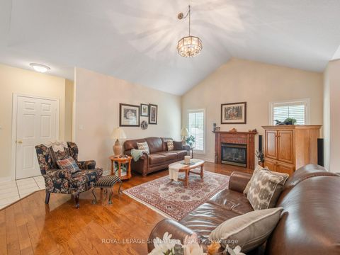 Photo 9 at 85 Ferncroft Drive, Historic Lakeshore Communities, Georgina