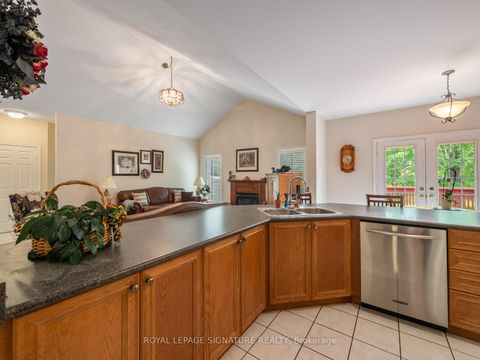 Photo 15 at 85 Ferncroft Drive, Historic Lakeshore Communities, Georgina