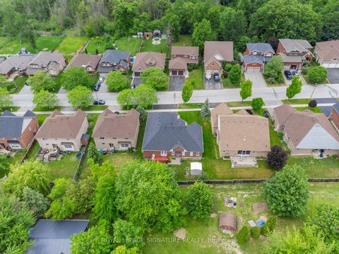 Photo 39 at 85 Ferncroft Drive, Historic Lakeshore Communities, Georgina