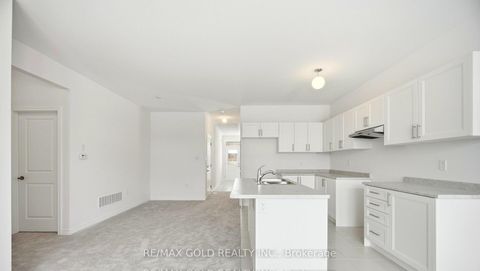 Photo 2 at 251 Wilcox Drive, Stayner, Clearview