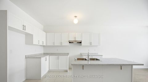 Photo 4 at 251 Wilcox Drive, Stayner, Clearview