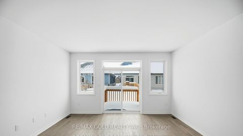 Photo 6 at 251 Wilcox Drive, Stayner, Clearview