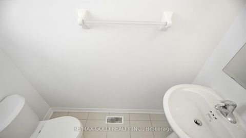 Photo 7 at 251 Wilcox Drive, Stayner, Clearview