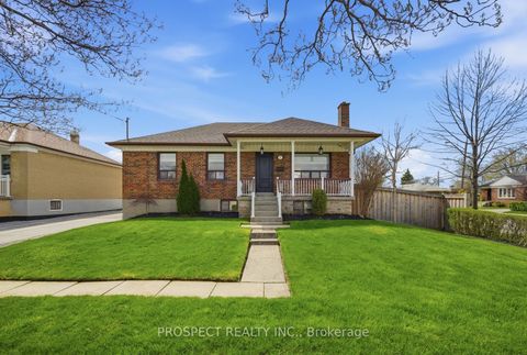 Photo 0 at 1 Bayford Avenue, CFB, Toronto