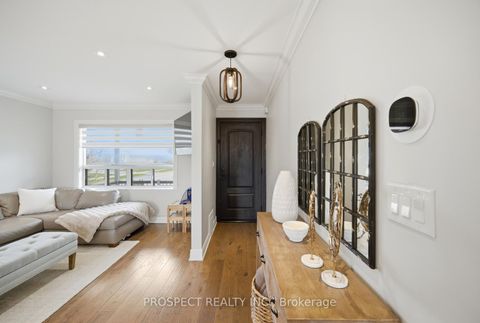 Photo 5 at 1 Bayford Avenue, CFB, Toronto