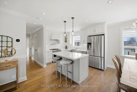 Photo 9 at 1 Bayford Avenue, CFB, Toronto