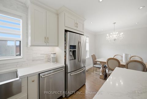 Photo 15 at 1 Bayford Avenue, CFB, Toronto