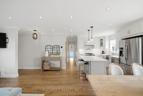 Photo 17 at 1 Bayford Avenue, CFB, Toronto