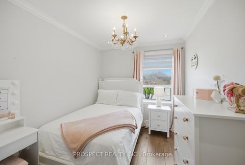 Photo 22 at 1 Bayford Avenue, CFB, Toronto