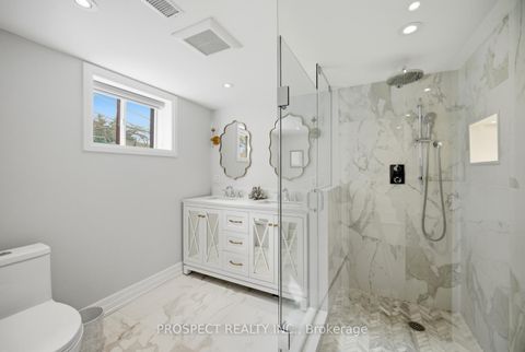 Photo 31 at 1 Bayford Avenue, CFB, Toronto