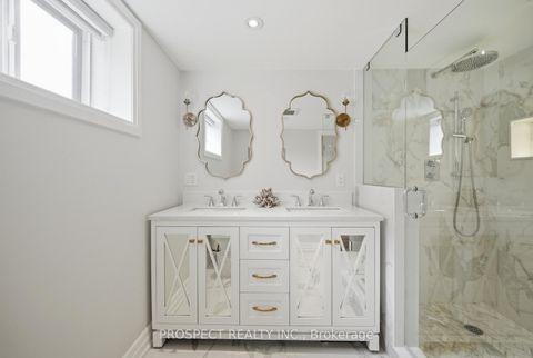 Photo 32 at 1 Bayford Avenue, CFB, Toronto