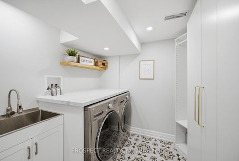 Photo 33 at 1 Bayford Avenue, CFB, Toronto