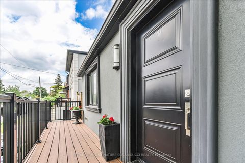 Photo 2 at 27 Bexhill Avenue, Birchmount, Toronto