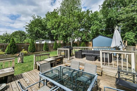 Photo 19 at 27 Bexhill Avenue, Birchmount, Toronto