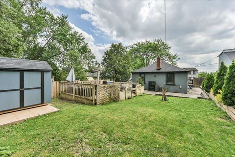 Photo 20 at 27 Bexhill Avenue, Birchmount, Toronto