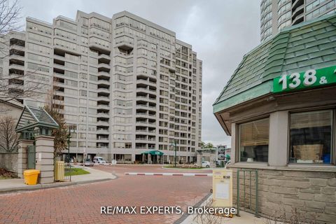 Photo 2 at 527 - 138 Bonis Avenue, Sullivan, Toronto