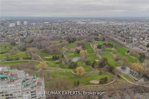 Photo 3 at 527 - 138 Bonis Avenue, Sullivan, Toronto