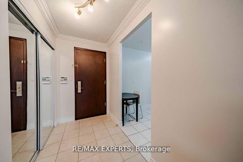 Photo 4 at 527 - 138 Bonis Avenue, Sullivan, Toronto