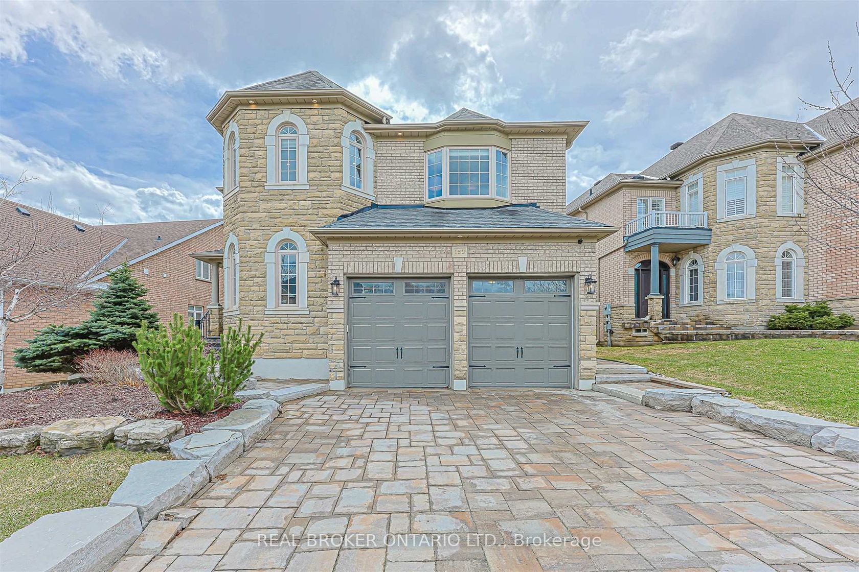 159 Jefferson Forest Drive, Jefferson, Richmond Hill photo number 2