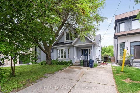 Photo 0 at 104 Allingham Gardens, Clanton Park, Toronto