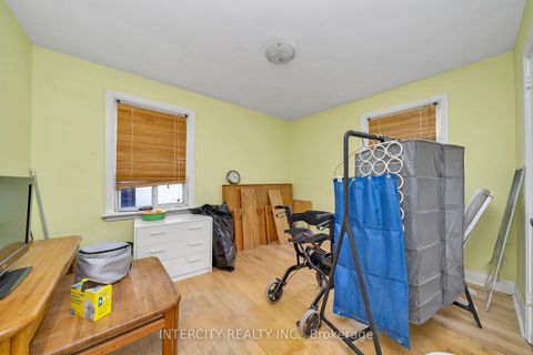Photo 11 at 104 Allingham Gardens, Clanton Park, Toronto