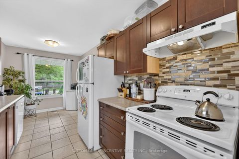 Photo 19 at 8 Patton Road, Painswick North, Barrie