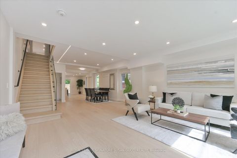 Photo 5 at 99 Chisholm Avenue, Lumsden, Toronto