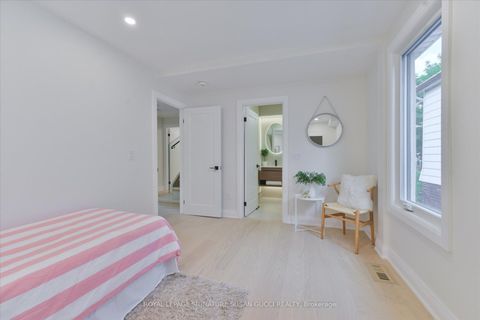 Photo 20 at 99 Chisholm Avenue, Lumsden, Toronto