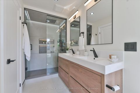 Photo 26 at 99 Chisholm Avenue, Lumsden, Toronto