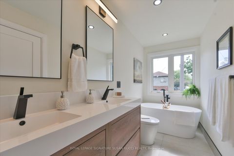 Photo 27 at 99 Chisholm Avenue, Lumsden, Toronto