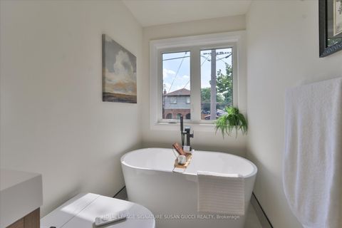 Photo 28 at 99 Chisholm Avenue, Lumsden, Toronto