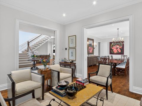 Photo 4 at 3 Vernham Court, Windfields, Toronto