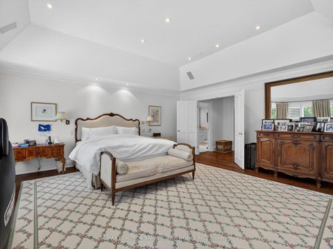 Photo 19 at 3 Vernham Court, Windfields, Toronto