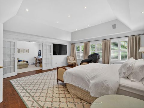 Photo 20 at 3 Vernham Court, Windfields, Toronto